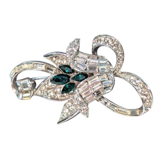 Unbranded Jewelry - Vintage Signed Atwood & Sawyer A & S Green & Clear Rhinestone Silver Tone Brooch
